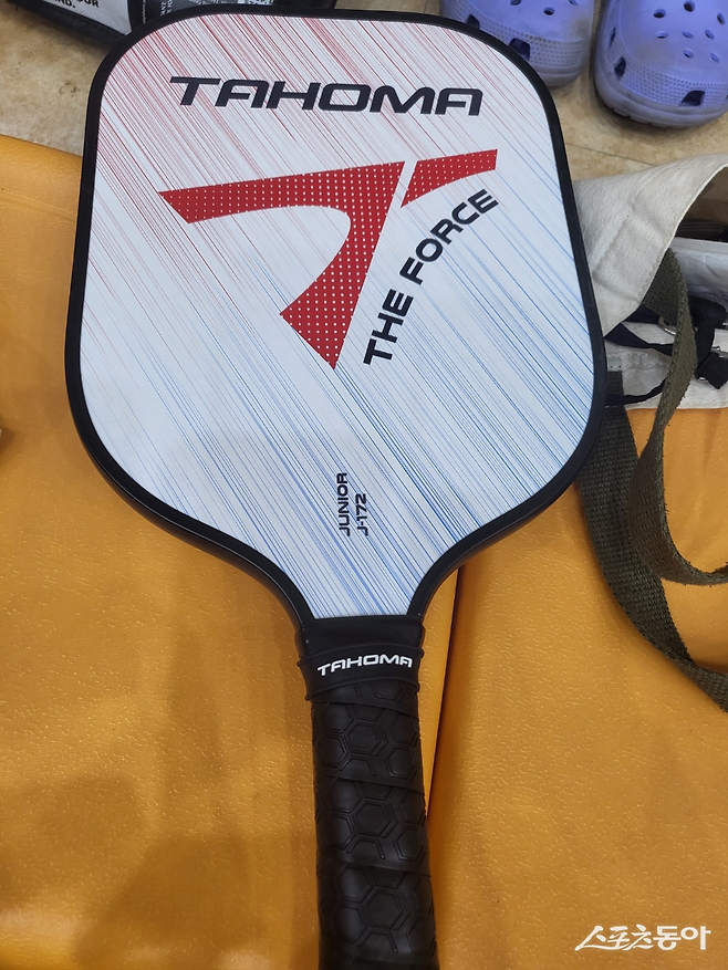 피클볼 라켓. 사진 제공｜정혜린 학생기자