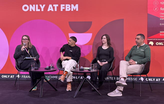 지난 15일(현지시간) 전쟁 중의 서적 판매를 주제로 출판업계 리더들의 논의가 진행되고 있다. 왼쪽부터 에린 콕스 미국 출판관점 발행인, 올렉시 에린착 우크라이나 센스서점 대표, 바네사 마르티니 미국 그린애플북스 담당자, 마흐무드 무나 예루살렘 교육서점 대표.