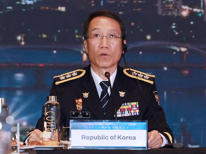 유재성 경찰청장 직무대행이 23일 서울 여의도 콘래드 호텔에서 열린 경찰 국제공조협의체 출범식에서 발언하고 있다. 태국·필리핀·라오스 등을 비롯해 인터폴(국제형사경찰기구), 아세아나폴(아세안 지역 경찰협력체) 등 국제경찰 협력기구도 이번 협의체에 참여한다. (사진=연합뉴스)