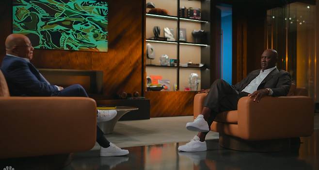 농구황제 마이클 조던이 NBC 특별기여자로 대담에 참여했다. [사진 NBC 영상 캡처]