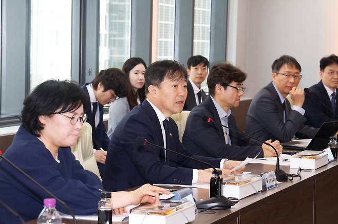 보건복지부는 23일 오전 서울 중구 ARPA-H 추진단 회의실에서 보건안보 분야 연구개발 현장 전문가들과 간담회를 가졌다. 보건복지부 제공