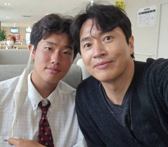 김도윤, 김정민./소셜미디어