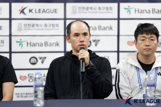 감바 오사카 다이스케 마치나카 감독./한국프로축구연맹