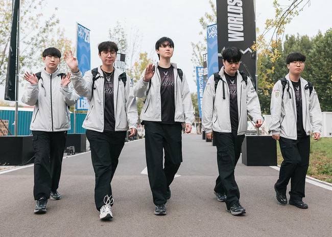 라이엇 게임즈 플리커.