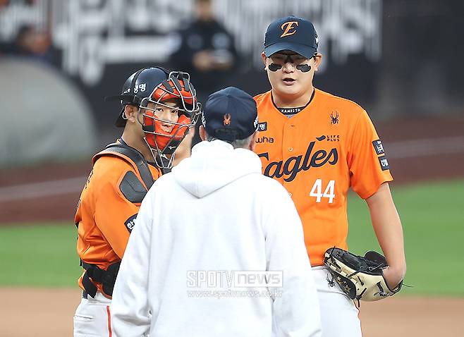 ▲ 최재훈 김서현 김경문 감독 ⓒ곽혜미 기자