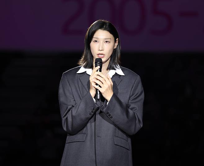 흥국생명이 마련한 은퇴식 행사에서 인사말 하는 김연경 [흥국생명 배구단 제공. 재판매 및 DB 금지]