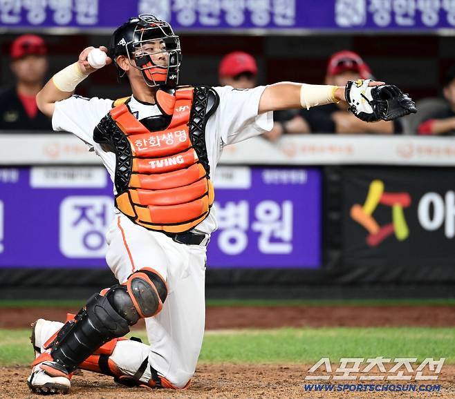 2일 대전 한화생명볼파크에서 열린 KIA와 한화의 경기, 포수 마스크를 쓴 한화 허인서의 모습. 대전=허상욱 기자wook@sportschosun.com/2025.09.02/