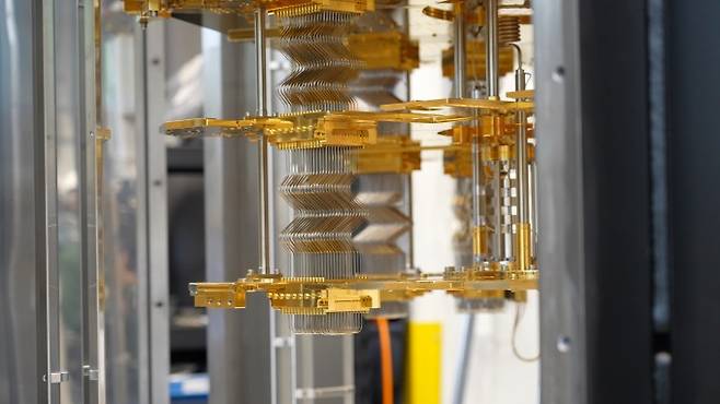 양자컴퓨터용 냉각기 키데의 세부 구조를 확대한 모습. 전성훈 동아사이언스 PD·pabiano95@donga.com