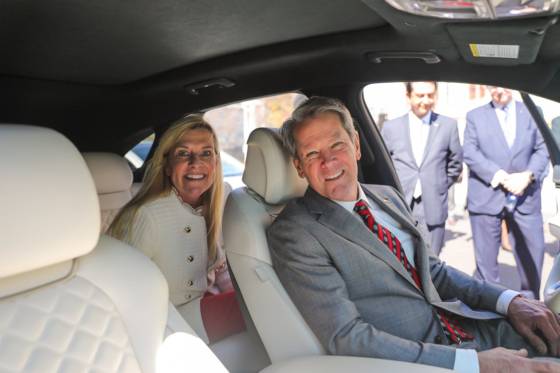 브라이언 켐프 조지아주 주지사와 마티 켐프 여사 모습(오른쪽부터). 사진 조지아주