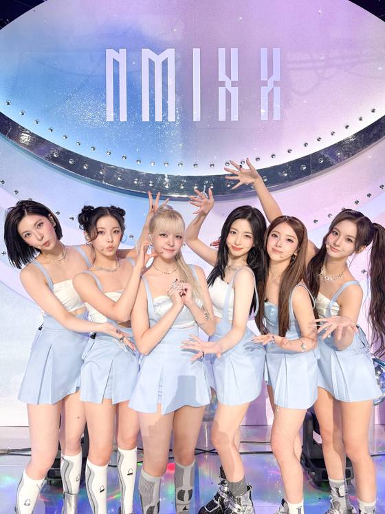 엔믹스는 11월 인천 인스파이어 아레나를 시작으로 데뷔 첫 월드투어를 전개한다. 사진 엔믹스 SNS