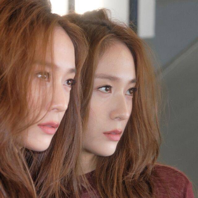 그룹 에프엑스 출신 가수 겸 배우 크리스탈/비스츠앤네이티브스