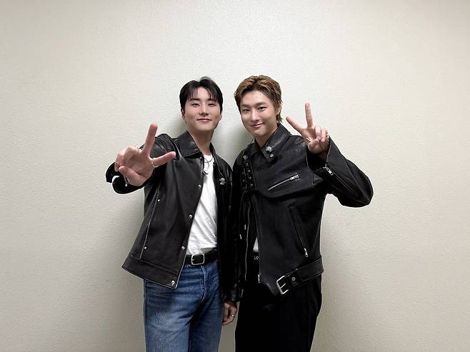 사진=왼쪽부터 영케이, 우즈/우즈 공식 계정