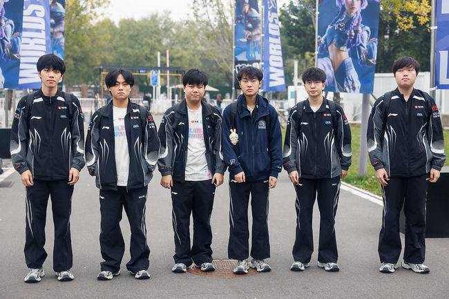 라이엇 게임즈 플리커.