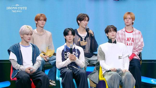 KBS 2TV ‘더 시즌즈-10CM의 쓰담쓰담’ 캡처