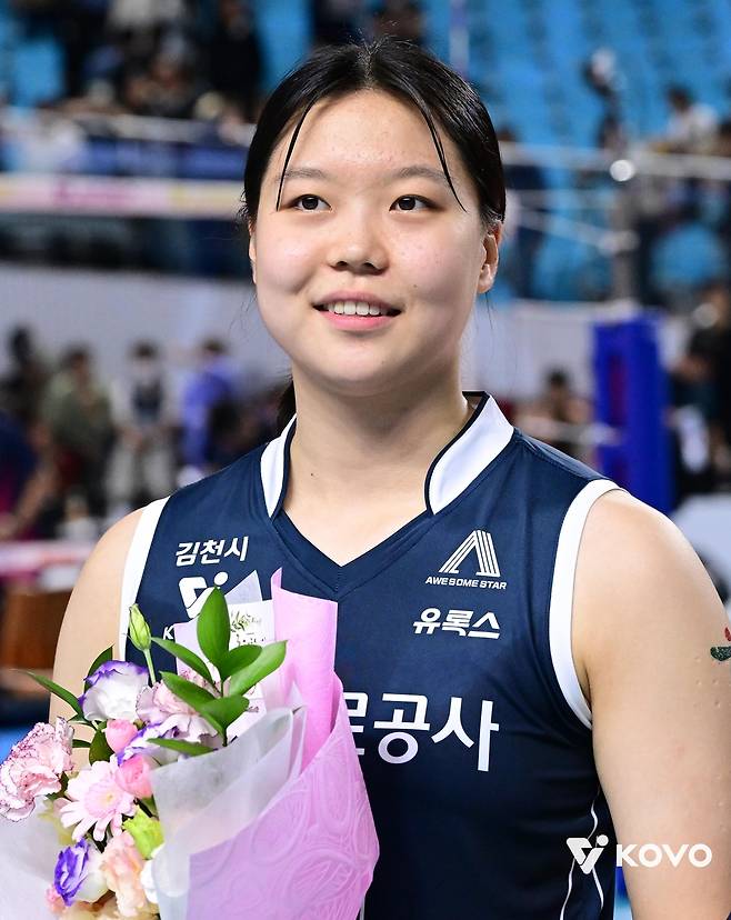 성공적 데뷔전 치른 도로공사의 신인 이지윤 [한국배구연맹 제공. 재판매 및 DB 금지]