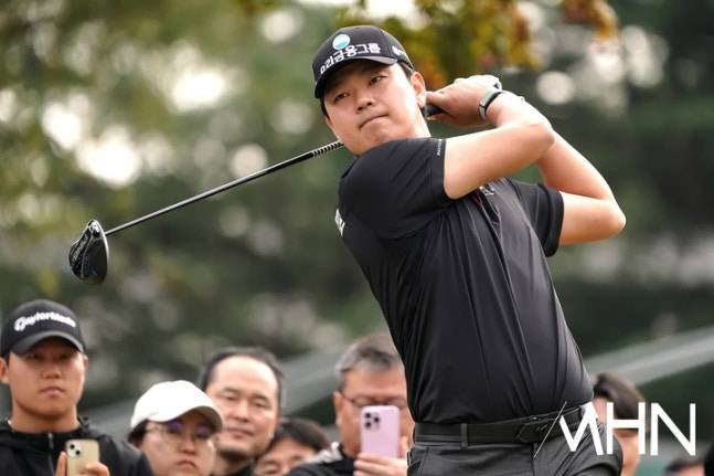 이정환이 26일 열린 제네시스 챔피언십 최종라운드에서 샷을 하고 있다.