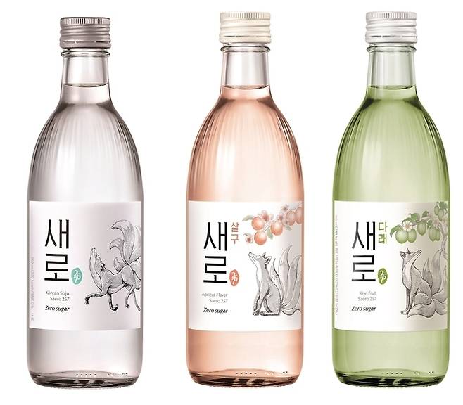 국내 유통업계에서도 제로슈거 열풍이 거세다. 사진은 롯데칠성 음료가 내놓은 ‘제로슈거’ 소주. [롯데칠성]