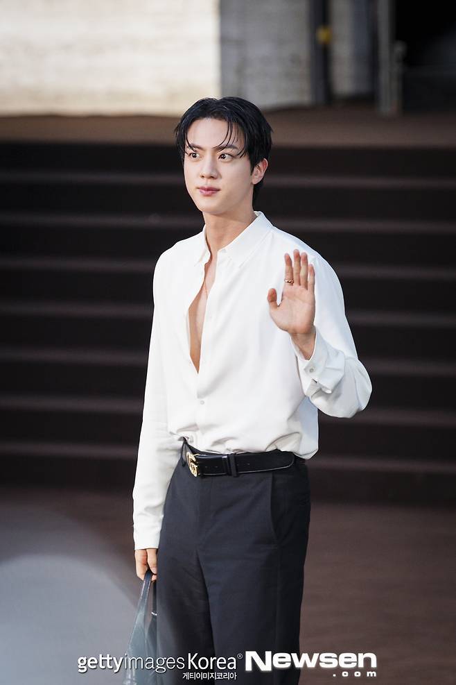 구찌 패션쇼에 참석한 진/게티이미지 제공