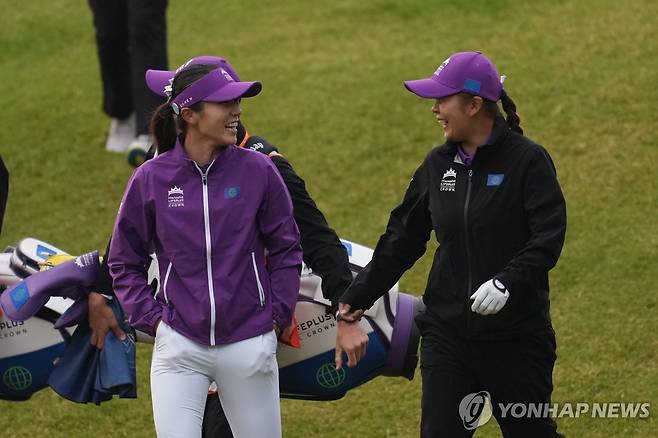 월드팀의 리디아 고, 슈웨이링 [AP=연합뉴스]