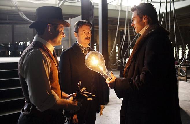 물리학자들이 좋아하는 영화로 꼽은 프레스티지의 한 장면. / Touchstone Pictures and Warner Bros. Pictures
