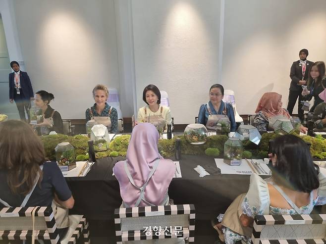 이재명 대통령과 함께 말레이시아를 순방 중인 김혜경 여사가 27일 수도 쿠알라룸푸르에서 배우자 프로그램에 참여하고 있다. 김창길 기자