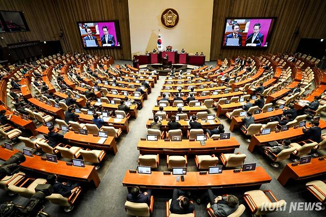 국회 본청 본회의장 전경. 유희태 기자