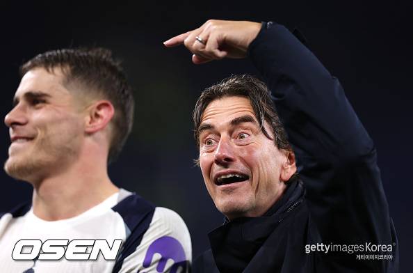 [사진] 판 더 벤과 프랭크 감독 ⓒGettyimages(무단전재 및 재배포 금지)