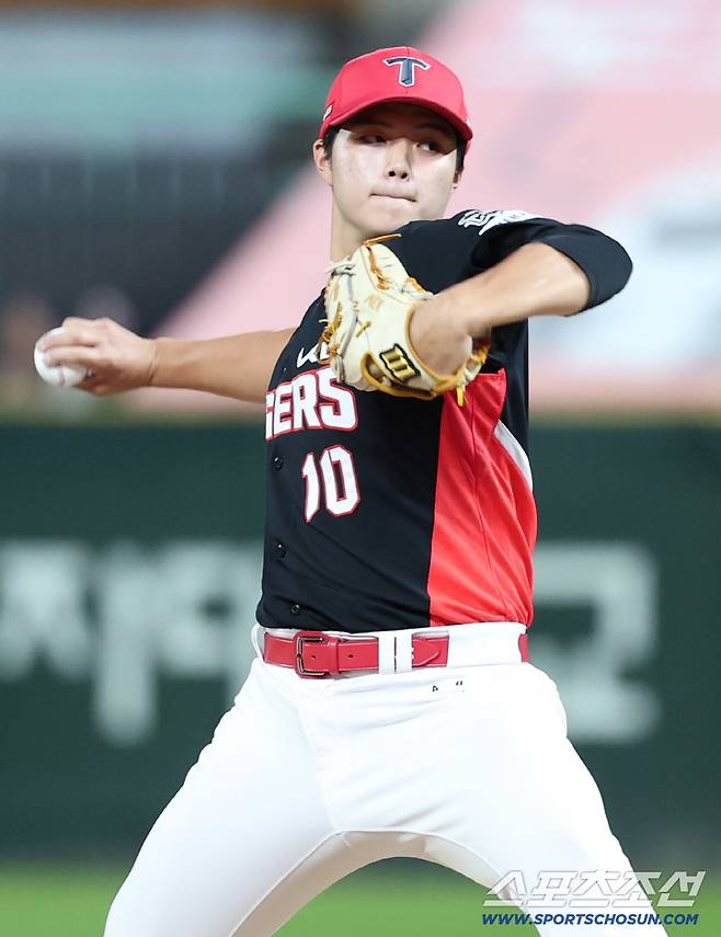 23일 인천 SSG랜더스필드에서 KIA-SSG전. KIA 선발투수 김태형이 투구하고 있다. 인천=정재근 기자 cjg@sportschosun.com/2025.9.23/