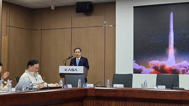 지난 5월 22일 경남 사천 우주항공청 임시청사에서 열린 개청 1주년(5월 27일) 기념 간담회에서 윤영빈 우주항공청장이 모두발언을 하고 있다. 2025.5.22. (ⓒ뉴스1, 무단 전재-재배포 금지)