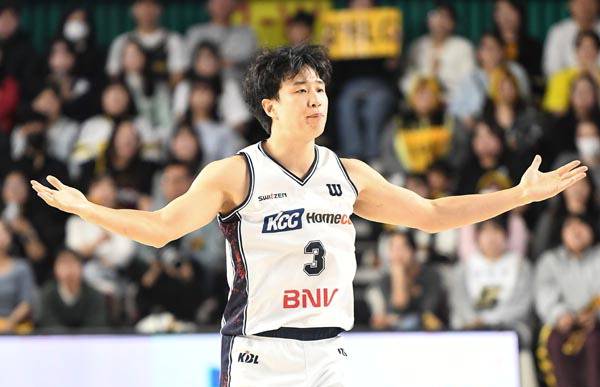 KCC를 이끄는 에이스 허웅.  KBL 제공
