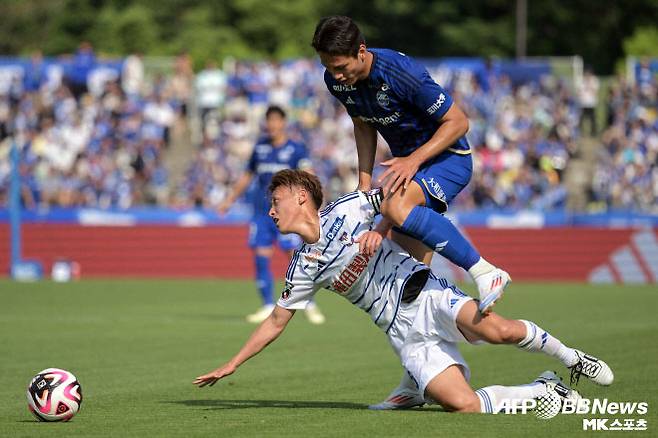 일본 J1리그 마치다 젤비아에서 활약 중인 스트라이커 오세훈(사진 오른쪽). 사진=AFPBBNews=News1