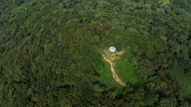옹진군 자월도 국사봉 정상 모습.
