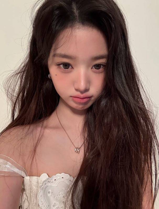 장원영 소셜미디어