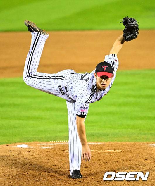 [OSEN=지형준 기자] LG 김영우. 2025.10.27 /jpnews@osen.co.kr