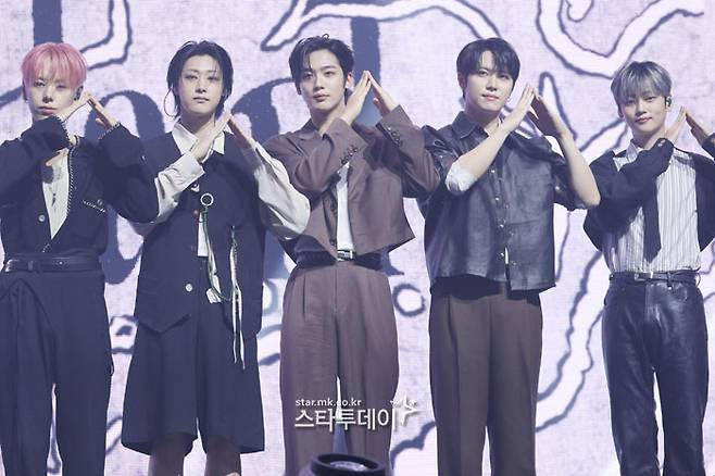 위아이. 사진l유용석 기자