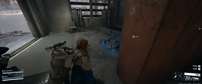 ▲ 지상에서 다양한 자원을 찾는 것이 게임의 기본