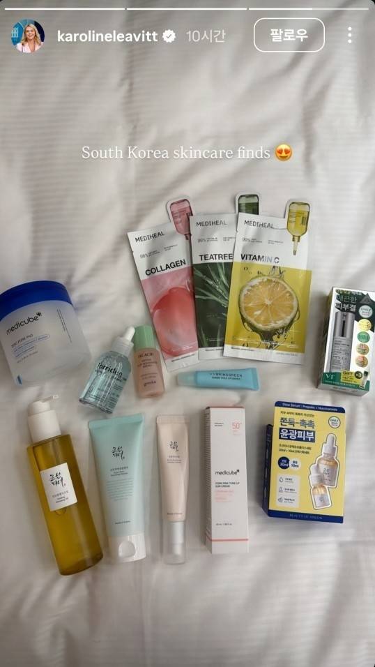 레빗 백악관 대변인이 29일 SNS에 올린 한국 화장품 인증사진 [캐롤라인 레빗 대변인 인스타그램 캡처. 재판매 및 DB 금지]