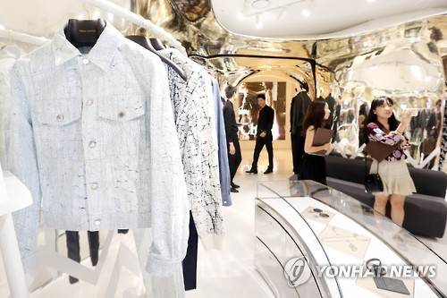 한 명품 브랜드 팝업 매장  [연합뉴스 자료사진]