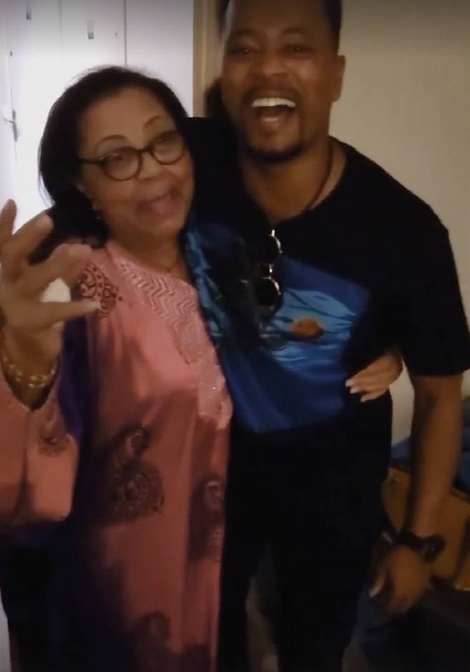 사진=에브라 SNS