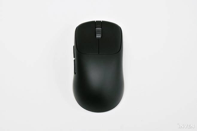 ▲ 마우스의 외형을 살펴보자