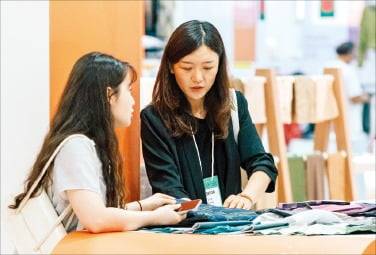 ‘프리뷰 인 서울(PIS) 2025’ 현장. /한국섬유산업연합회 제공