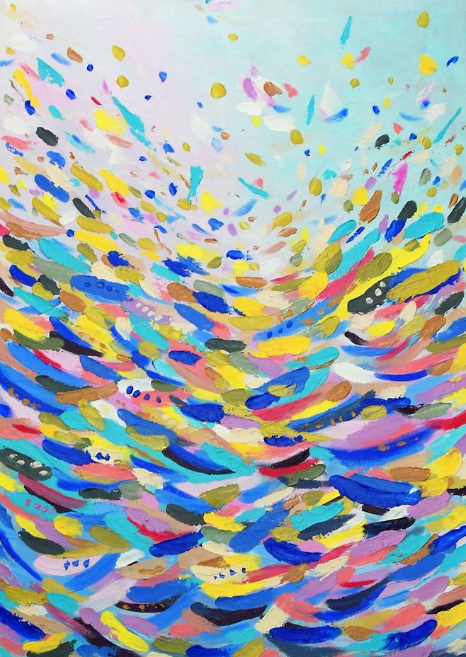 ‘물의 흐름’이라는 주제로 풀어내며 독자적인 작품 세계를 구축하고 있는 문정연 작가의 ‘Beyond the waves’