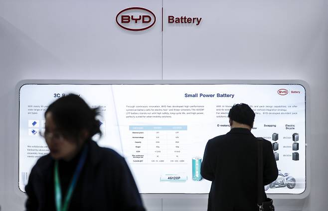 지난 3월5일 서울 강남구 코엑스에서 열린 인터배터리 2025에 중국 전기차 업체인 BYD 부스가 설치되어 있다. /사진=뉴시스