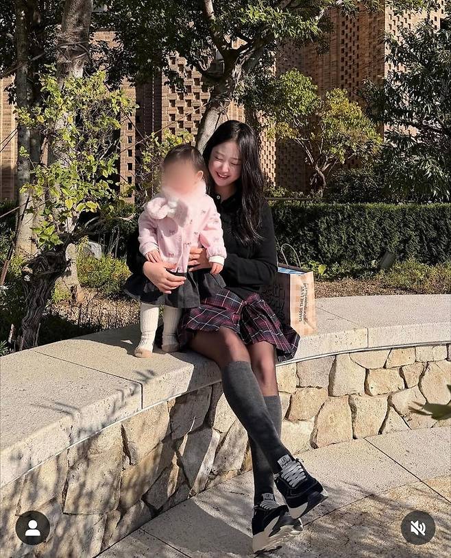 [서울=뉴시스] 김다예가 남편인 개그맨 박수홍, 딸과의 근황을 공개했다. (사진=김다예 인스타그램 캡처) 2025.10.31. photo@newsis.com *재판매 및 DB 금지