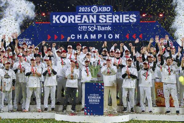 한국시리즈 우승 차지한 LG 트윈스