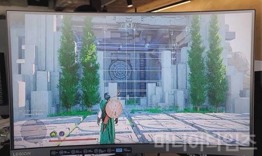 '붉은사막'은 게이밍용이긴 하지만 노트북(AMD Ryzen™ AI 7 350 프로세서)인데도 훌륭한 렌더링 수준을 보여주었다. 촬영 : 이동근 기자