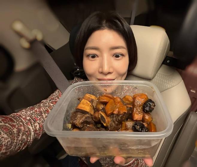 사진 = 윤세아 인스타그램