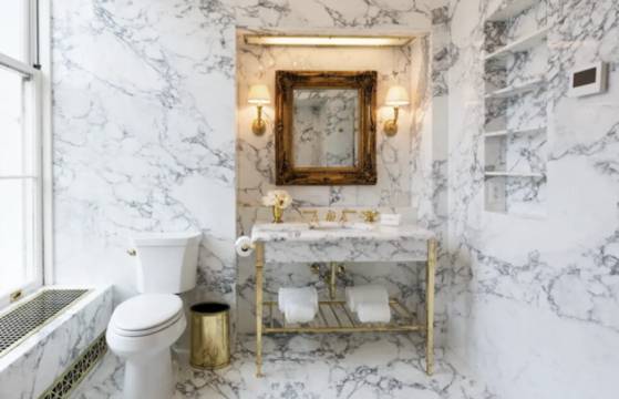 리모델링된 링컨 욕실. 트럼프 대통령 SNS 캡처