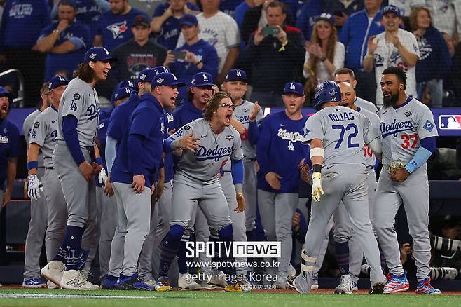 ▲ 결정적인 홈런으로 올해 연봉을 한 방에 만회한 미겔 로하스