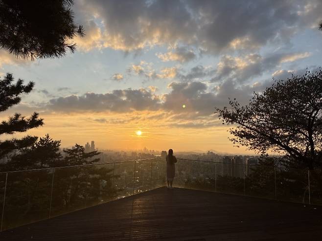 남산하늘숲길의 노을전망대 [서울시 제공. 재판매 및 DB 금지]